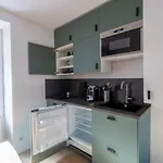 Appartement Contemporain Renove A 14eme