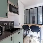Appartement Contemporain Renove A 14eme