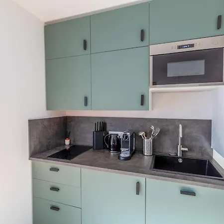 Appartement Contemporain Renove A 14eme Parijs