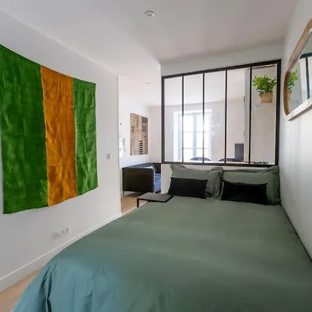 Contemporain Renove A 14eme * Parijs